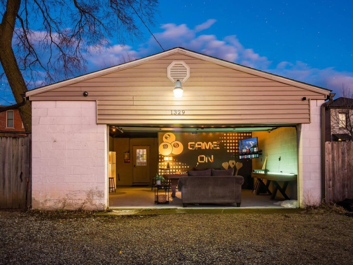 Fun Upscale Oasis W Hot Tub Near Osu & Short North Ferienhaus Columbus